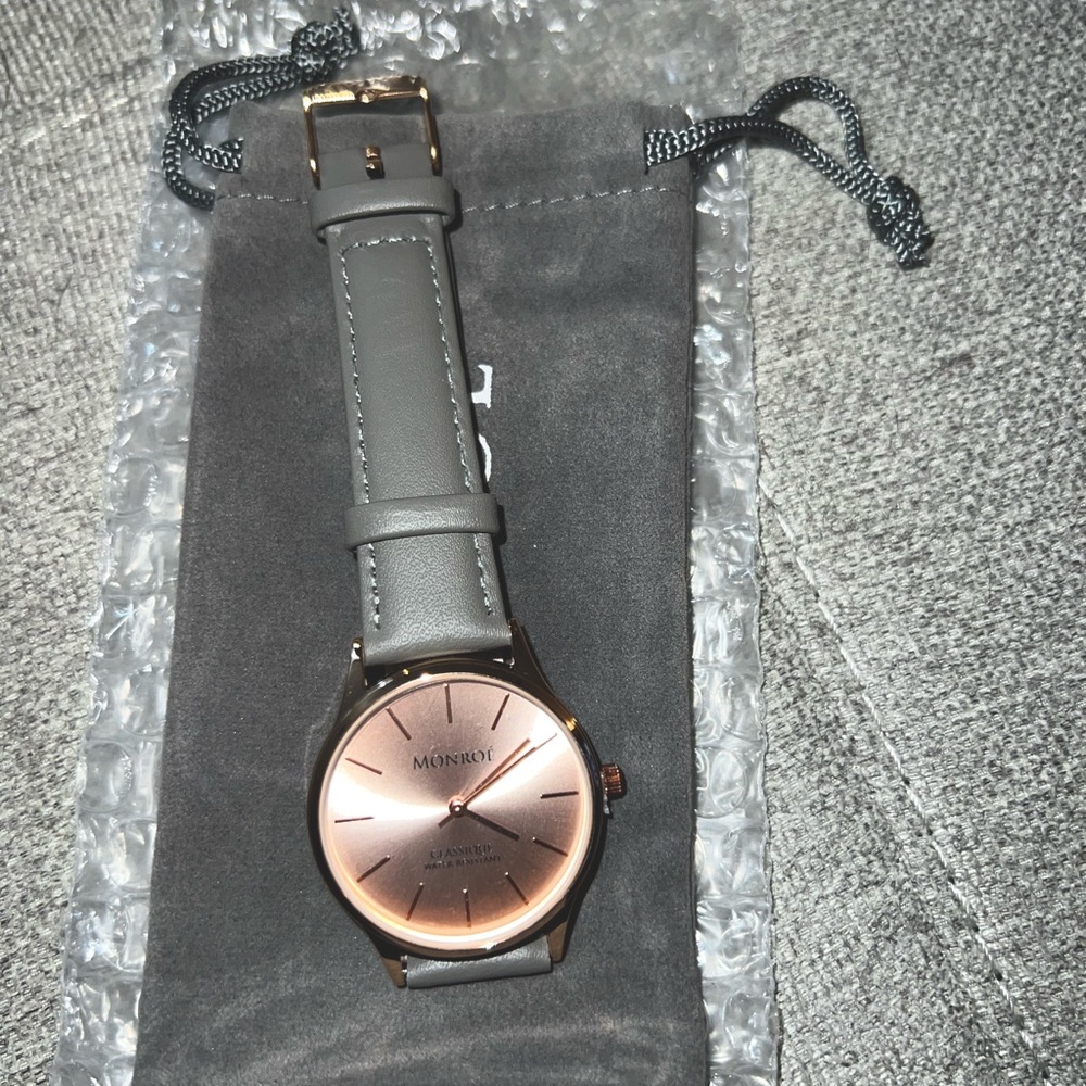 Monroe Watch - Picture 2 of 3